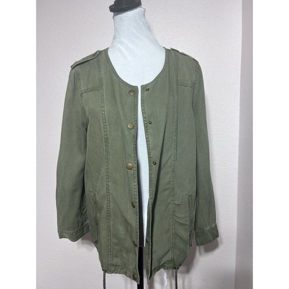Market & Spruce Size M Woman Gold button Army green Military style jacket Bomber